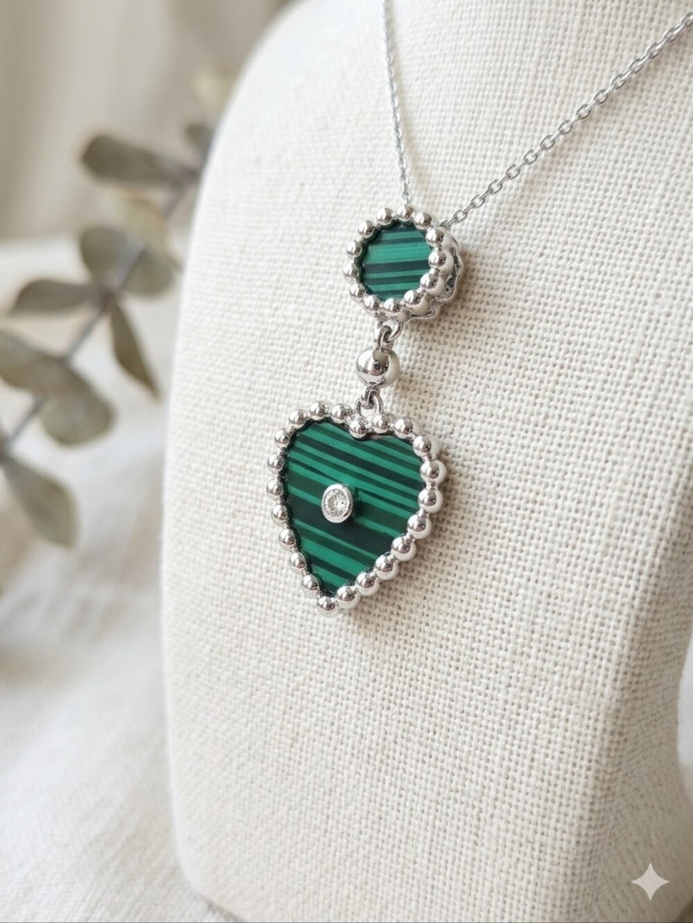Moissanite 0.10CTW NWT 925 Silver Green Heart, Pendant ONLY
